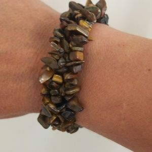 Chunky elastic brown beaded bracelet
